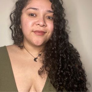 Meet your Posher, Melina